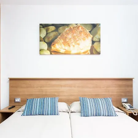Otel Globales Acuario Puerto de la Cruz (Tenerife)